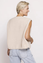 Load image into Gallery viewer, ZHRILL EREN VEST OFF WHITE
