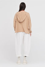 Load image into Gallery viewer, TAYLOR SUBJECT HOODIE SAND/IVORY
