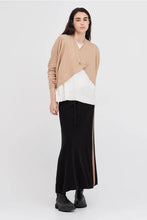 Load image into Gallery viewer, TAYLOR SUBMERGE SWEATER SAND
