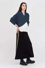 Load image into Gallery viewer, TAYLOR SUBMERGE SWEATER SMOKE
