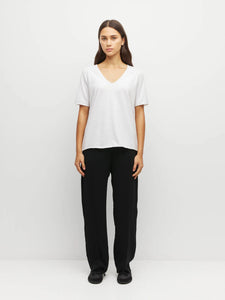 JHL BY JULIETTE HOGAN V NECK CASHMERE TEE WHITE