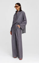 Load image into Gallery viewer, KINNEY HAMPTON PANT CHARCOAL
