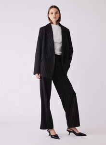 ESMAEE STUDIO BLAZER BLACK PINSTRIPE