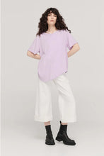 Load image into Gallery viewer, TAYLOR CAMBER TEE QUARTZ
