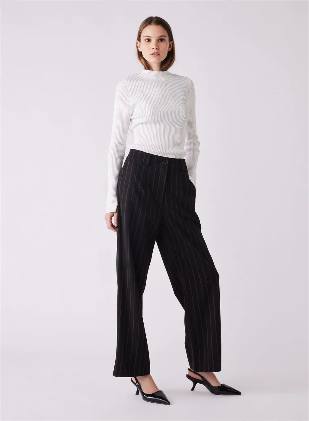 ESMAEE STUDIO TAILORED PANTS BLACK PINSTRIPE