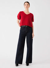 Load image into Gallery viewer, ESAMEE APEX SWEATER RED
