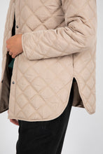 Load image into Gallery viewer, MARLOW ASPEN QUILTED SHACKET NATURAL
