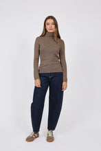 Load image into Gallery viewer, MARLOW THE CURVE BARREL JEAN MIDNIGHT WASH
