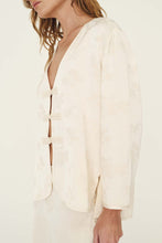Load image into Gallery viewer, ROWIE ATTA JACQUARD TANG SHIRT IVORY FLORAL
