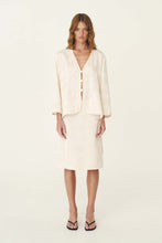 Load image into Gallery viewer, ROWIE ATTA JACQUARD TANG SHIRT IVORY FLORAL
