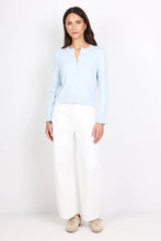 Load image into Gallery viewer, STORIES BE TOLD AUTOGRAPH ICE BLUE SOFT FINE GAUGE CREW NECK CARDIGAN

