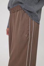 Load image into Gallery viewer, MARLOW LEGION SIDE STRIPE PANT MUSHROOM
