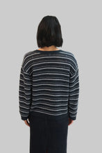 Load image into Gallery viewer, TATANO TRELLIS V NECK INK/WHITE
