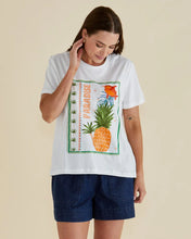 Load image into Gallery viewer, BETTY BASICS ELLIA CREW TEE PARADISE BEACH
