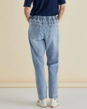 Load image into Gallery viewer, BETTY BASICS HAVEN STRAIGHT LEG JEAN
