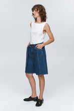 Load image into Gallery viewer, MARLE BELTED JEAN SHORTS
