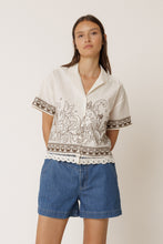 Load image into Gallery viewer, INDI &amp; COLD ELLE TOP CRUDO
