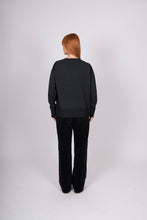 Load image into Gallery viewer, BRIDGE &amp; LORD RELAXED BOXY JUMPER FOREST
