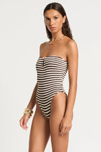 Load image into Gallery viewer, BOND-EYE BLAKE SABLE DOT STRIPE
