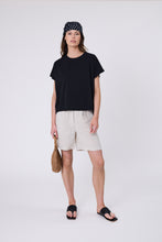 Load image into Gallery viewer, MARLOW BARREL TEE BLACK
