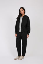 Load image into Gallery viewer, MARLOW BARREL TRACKIE BLACK
