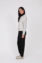 Load image into Gallery viewer, MARLOW BARREL TRACKIE BLACK
