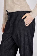 Load image into Gallery viewer, MARLOW BEAM BARREL PANT DARK WASH
