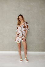 Load image into Gallery viewer, MAZU WITHOUT YOU SS SHIRT BROWN FLORAL
