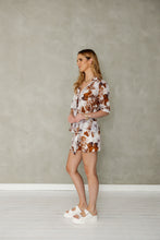 Load image into Gallery viewer, MAZU WITHOUT YOU SS SHIRT BROWN FLORAL
