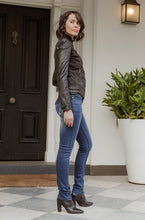Load image into Gallery viewer, NEW LONDON CHELSEA JEAN DENIM/NAVY
