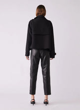 Load image into Gallery viewer, ESMAEE AVENUE CROPPED TRENCH BLACK
