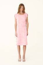 Load image into Gallery viewer, ROWIE CARLA JACQUARD MIDI DRESS PETAL PINK FLORAL
