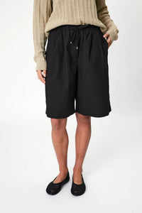 MARLOW CASCADE LONGLINE SHORT BLACK