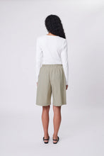 Load image into Gallery viewer, MARLOW CASCADE LONGLINE SHORT HUMMUS
