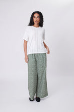 Load image into Gallery viewer, MARLOW CASCADE WIDE LEG PANT MEADOW PRINT
