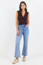Load image into Gallery viewer, IVY + JACK CATALINA 90S BLUE KICK FLARE CROP JEAN
