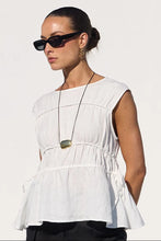 Load image into Gallery viewer, COMING SOON | STORIES BE TOLD CONTEXT IVORY LINEN RELAXED SLEEVELESS TOP

