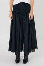 Load image into Gallery viewer, REMAIN MONTE SKIRT BLACK
