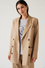 Load image into Gallery viewer, TUESDAY DOVE BLAZER SAND BEIGE
