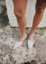 Load image into Gallery viewer, CHAOS &amp; HARMONY DYNASTY FLAT OYSTER
