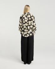 Load image into Gallery viewer, ET ALIA MARGO SHIRT MIDNIGHT MEADOW
