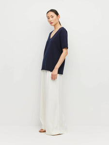 JHL BY JULIETTE HOGAN V NECK CASHMERE TEE NAVY