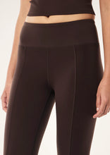 Load image into Gallery viewer, P.E NATION ELEVATION LEGGING ESPRESSO
