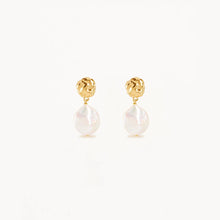 Load image into Gallery viewer, GOLD ENDLESS GRACE PEARL DROP EARRINGS
