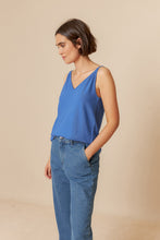 Load image into Gallery viewer, INDI &amp; COLD FRIDA TOP AZUL KLEIN
