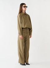 Load image into Gallery viewer, ESMAEE EXPRESSION PANT KHAKI
