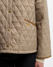 Load image into Gallery viewer, BARBOUR ICONS CROPPED LIDDESDALE QUILTED JACKET
