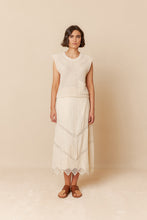 Load image into Gallery viewer, INDI &amp; COLD PIA VEST CRUDO

