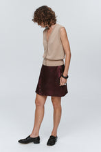 Load image into Gallery viewer, MARLE FOUNDATIONS VEST ALMOND
