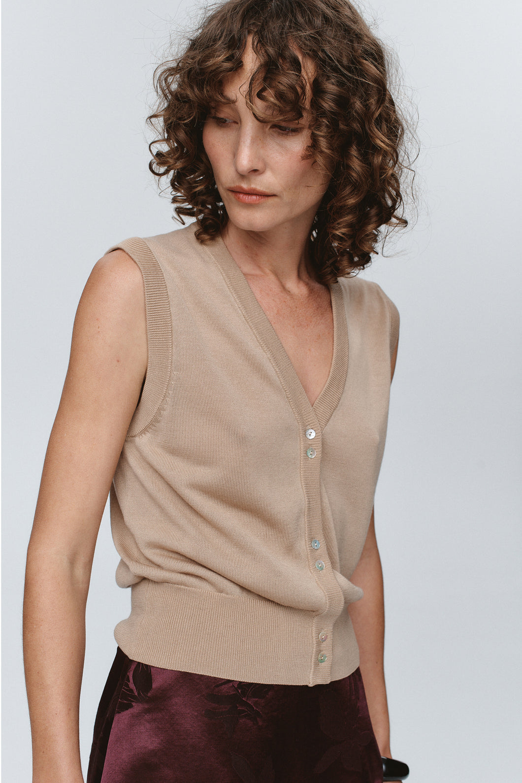 MARLE FOUNDATIONS VEST ALMOND
